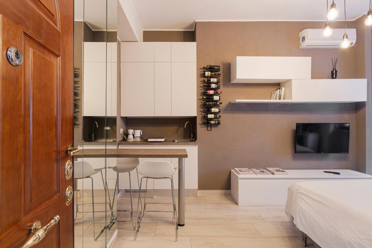 The Studio - Milano Centrale Via Zuretti (Adults Only)