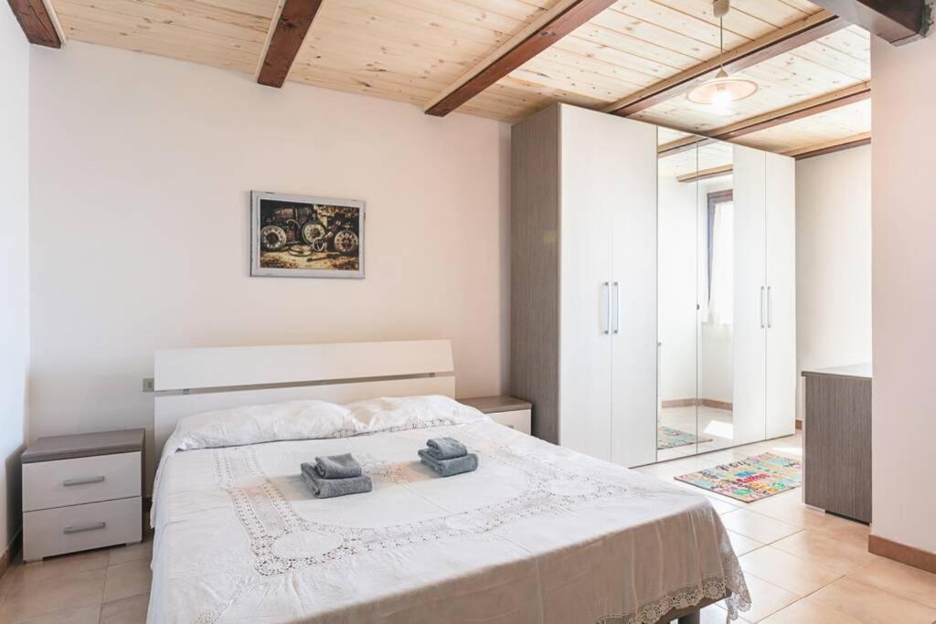 Roman Ruins - Elegant Apartment