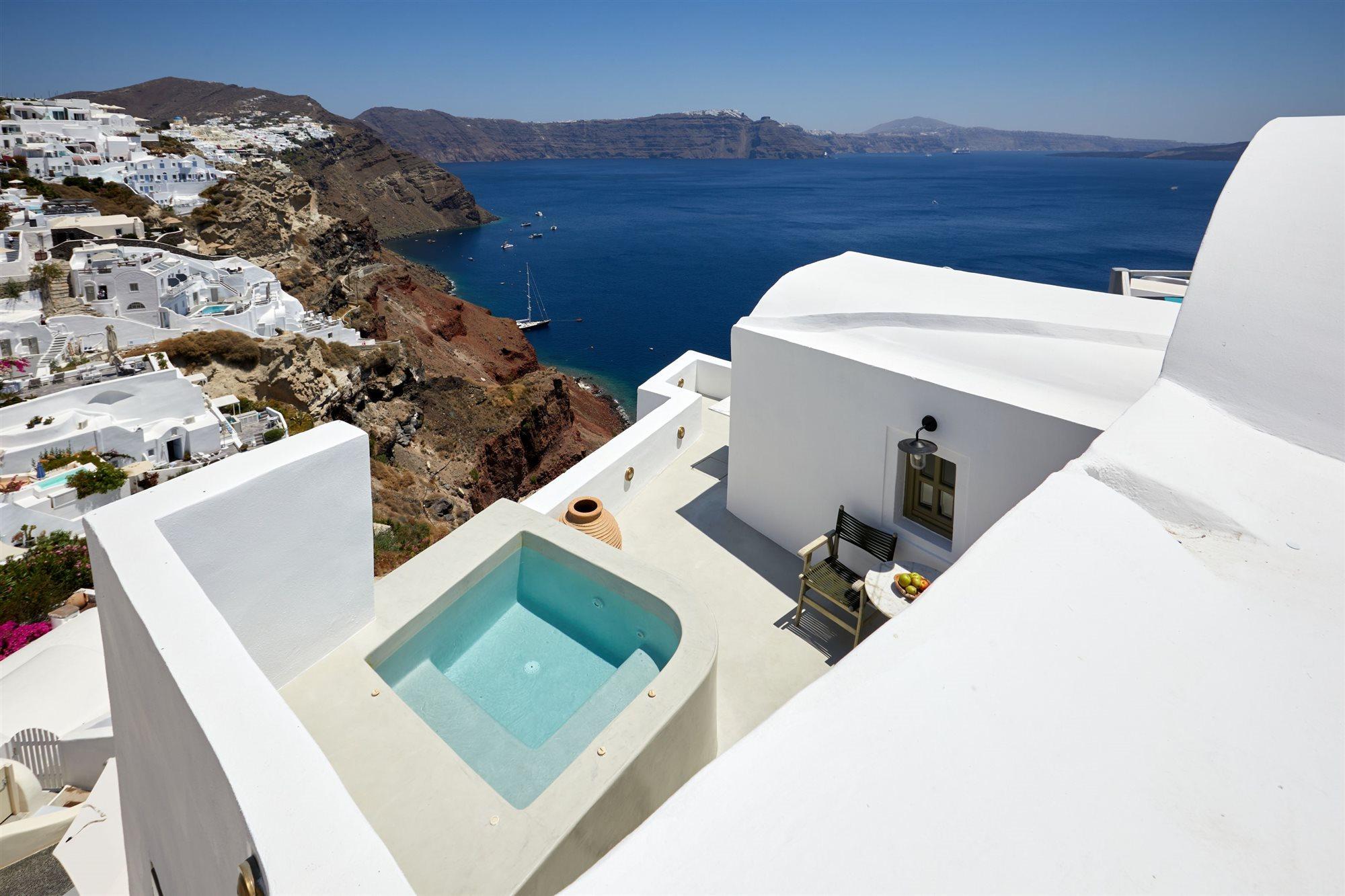 Rhenia's Suites