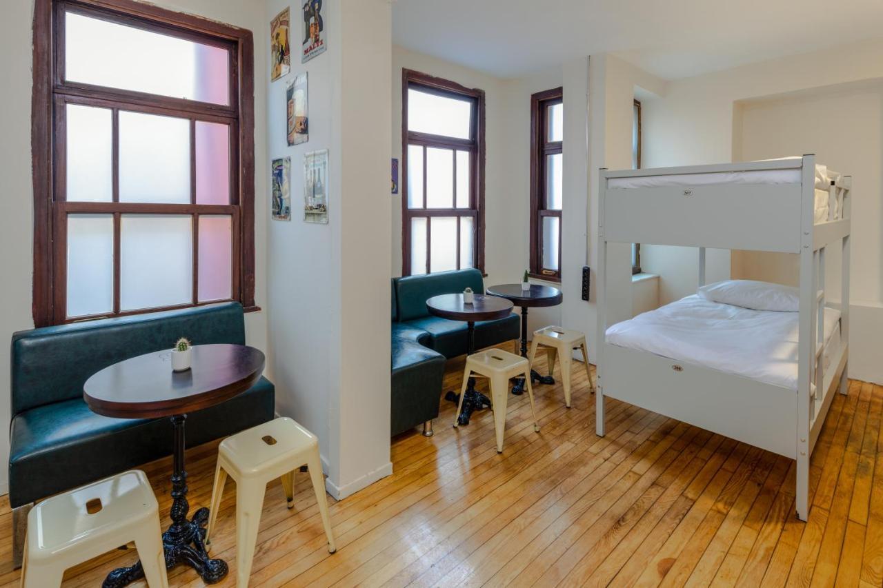 Sanat Hostel (Adults only)