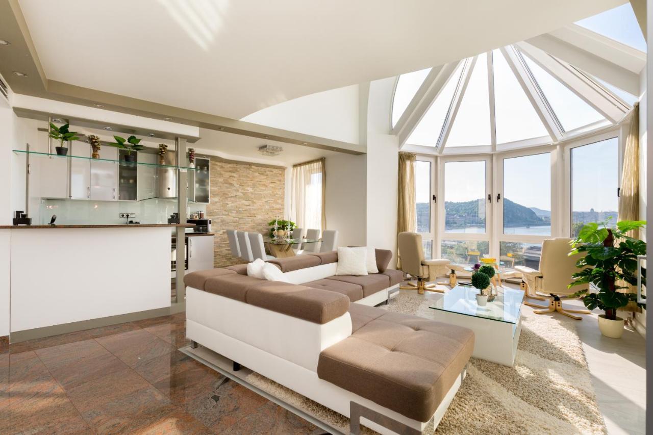 Panorama Dream Home W 3bdr, A/C, Garage & Jacuzzi