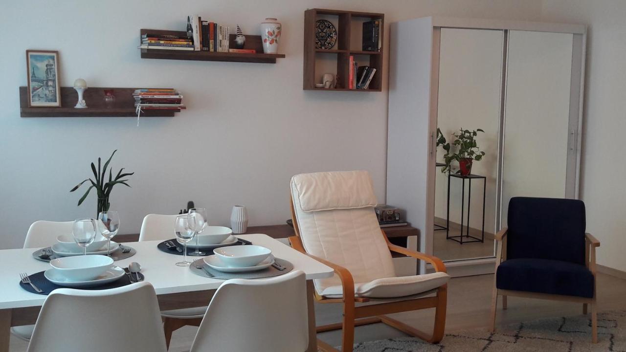 Liliom Apartment with Free Parking Space