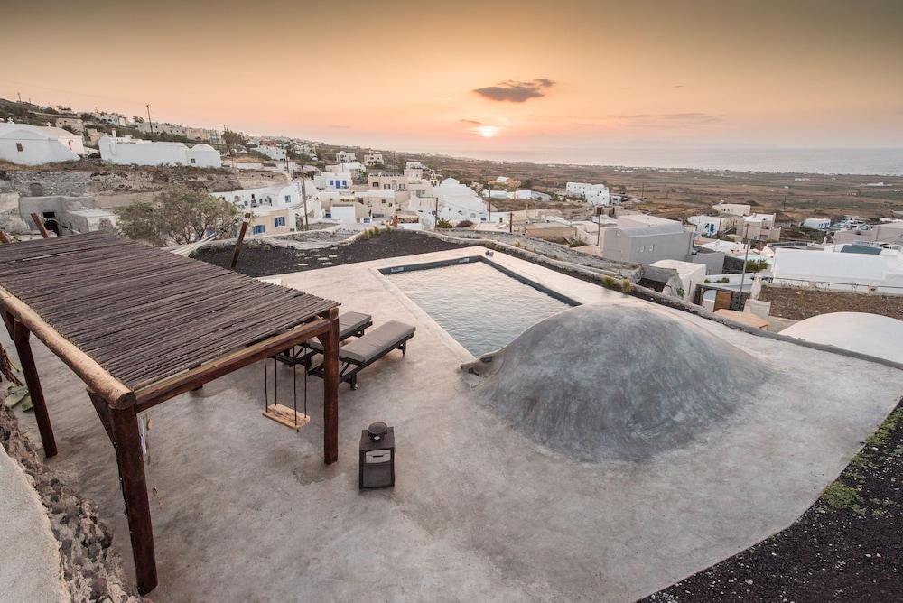 Three Caves - Villa with Private Pool Sea View