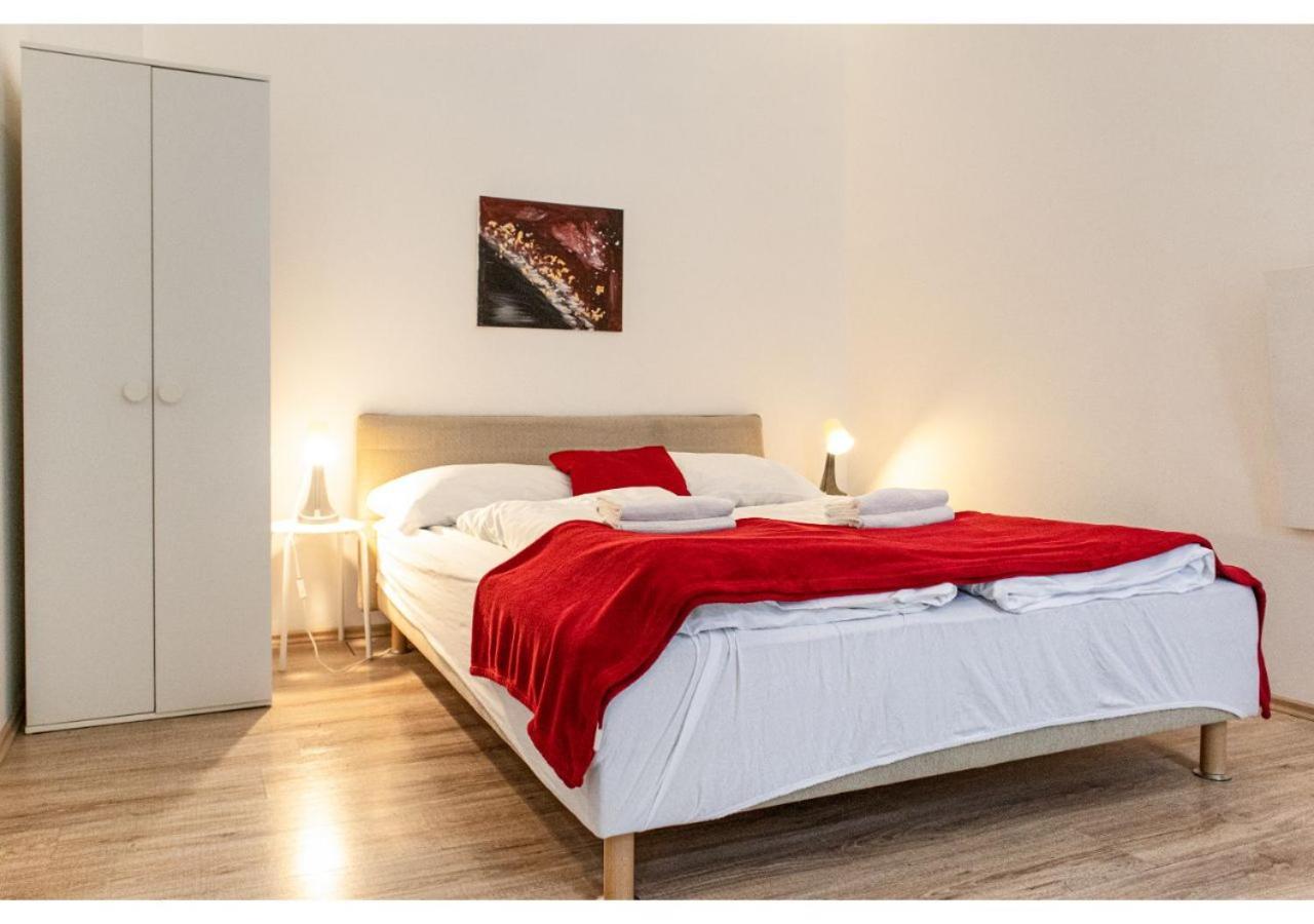 Sleek Studio Apt - Suitable for Longstays