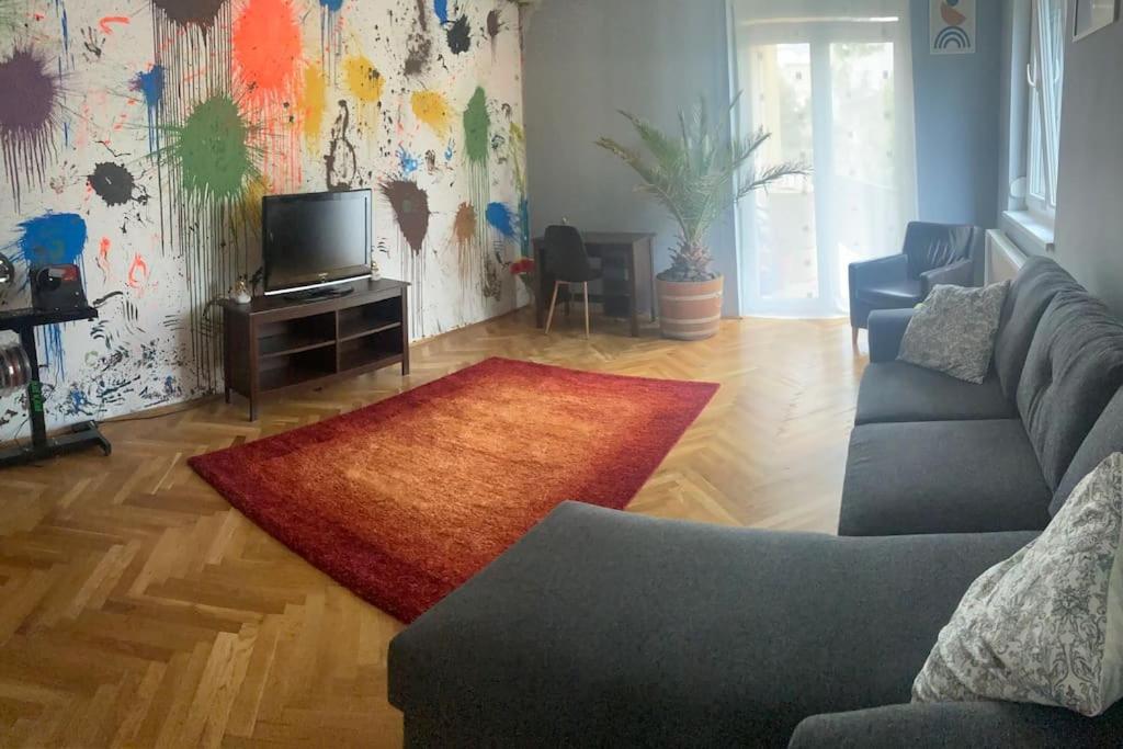 Designer Feszek