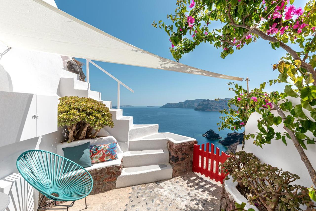 White Cavehouse Villa