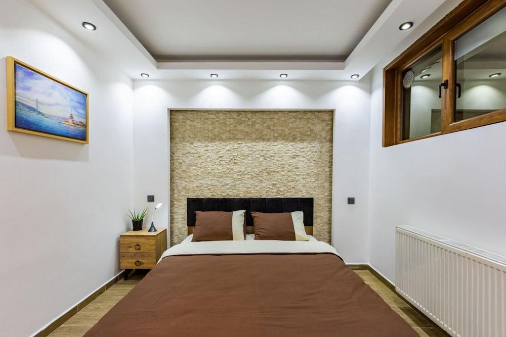 Phenomenal Duplex Flat Near Nisantasi in Besiktas