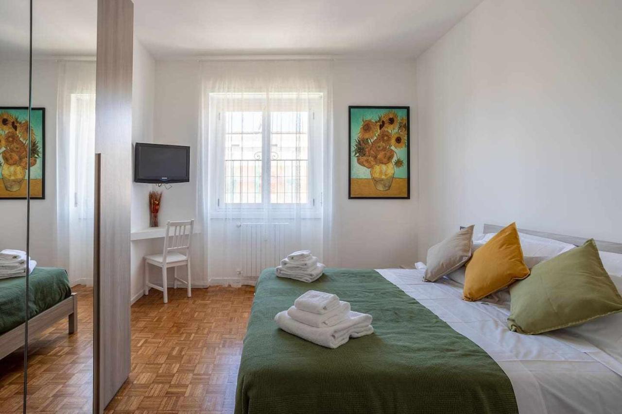 Milano City Apartments - Parking And Comfort - Spacious Apt Up To 8 Pax
