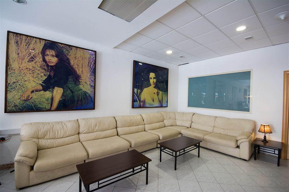 Damiani Apartments 1