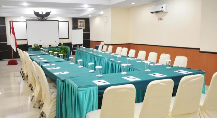 Losari Beach Hotel 1