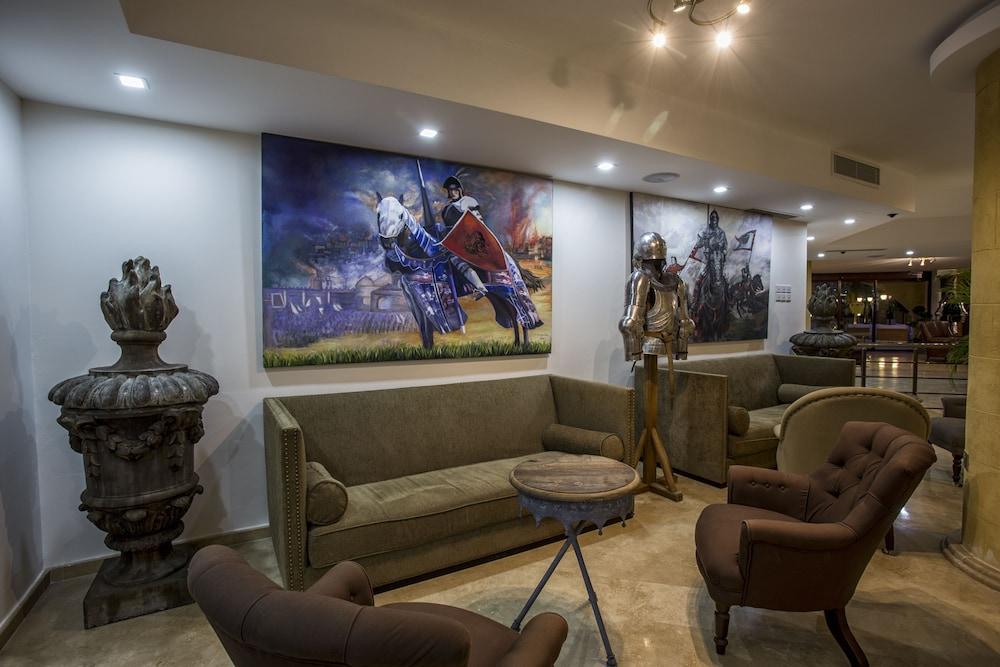 Le Chateau Lambousa 2