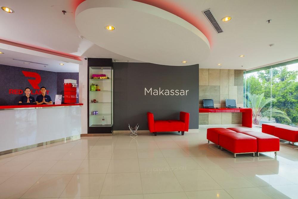 Monoloog Hotel Makassar