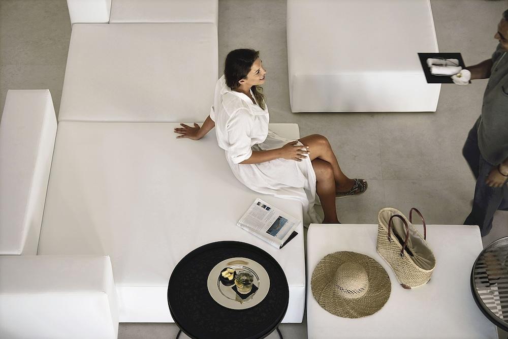 Santo Pure Oia Suites & Villas (Adults only) 2