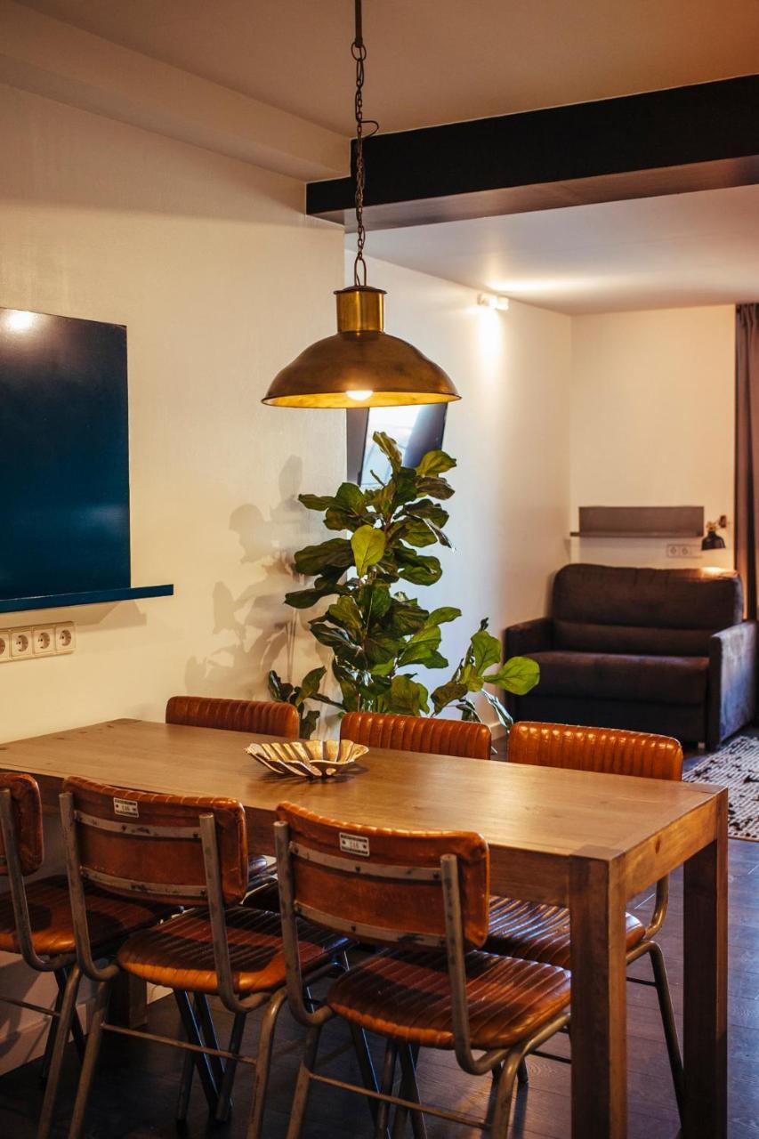 No 23 - the Streets Apartments 1