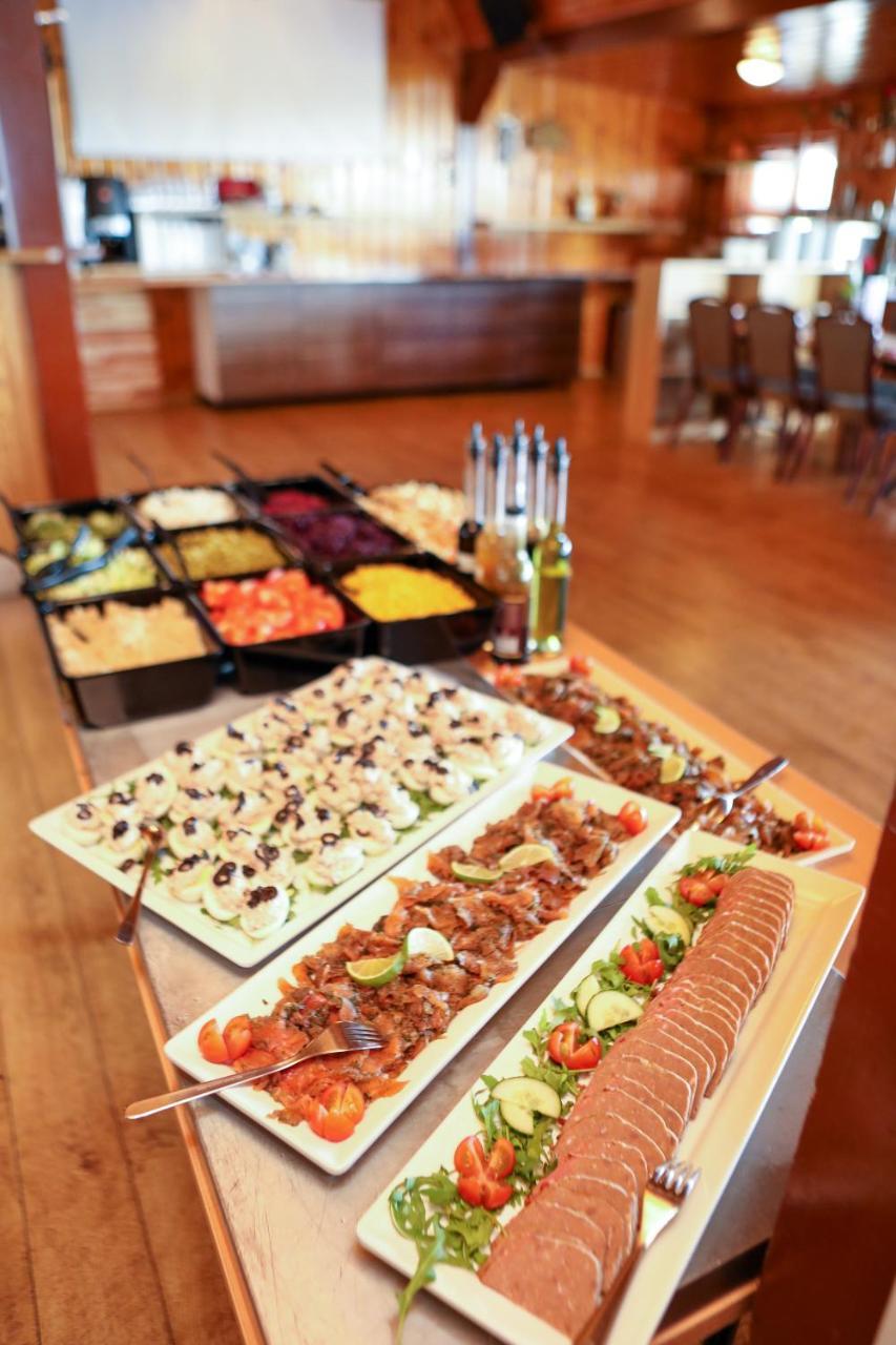 Hellisholar Cottages 1