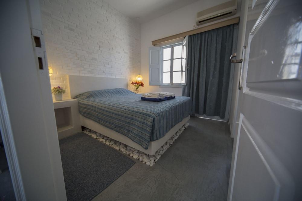 Ianthe Apartments & Villa 1