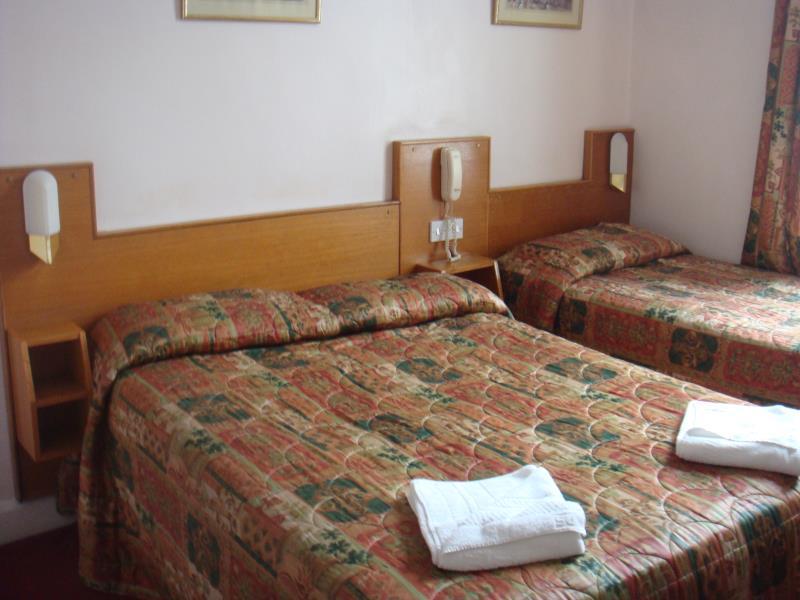 Berkeley Court Hotel 2