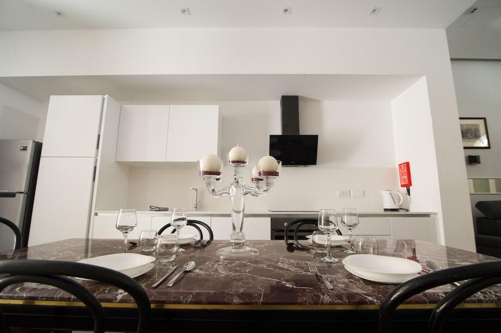 U Collection Townhouse