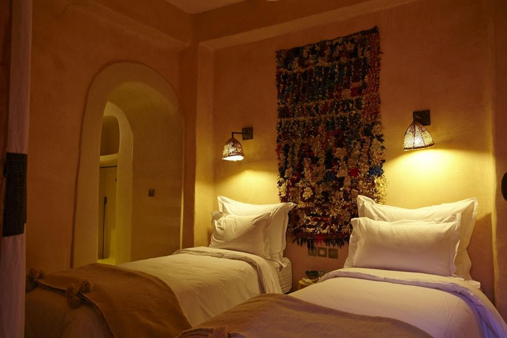 Caravane (Adults only) 1