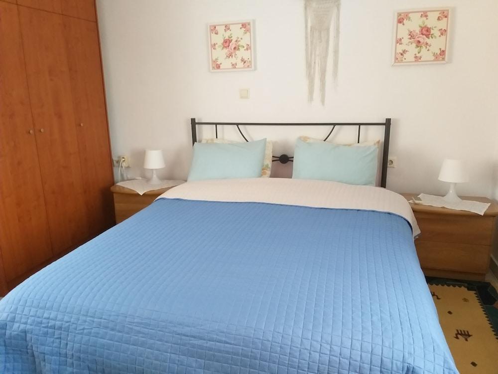 Anastasia's Holiday Home 2