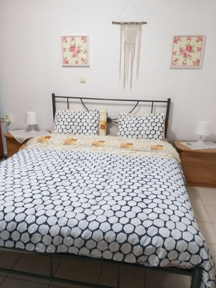 Anastasia's Holiday Home 1