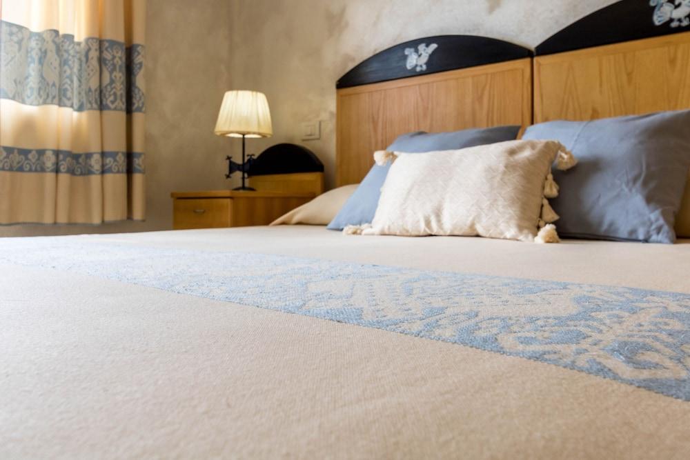 Hotel Via Del Mare 2