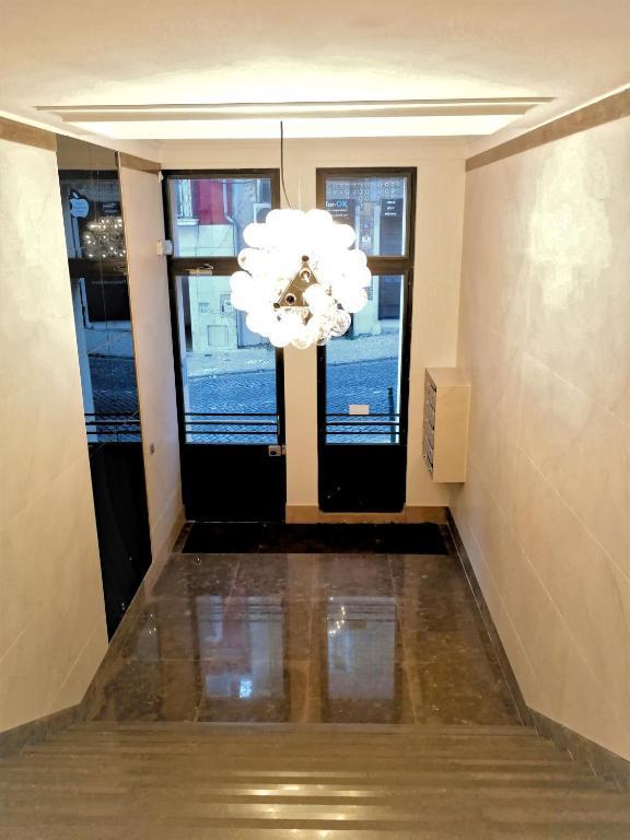 Industrial Lisbon Apartment (Adults only) 1