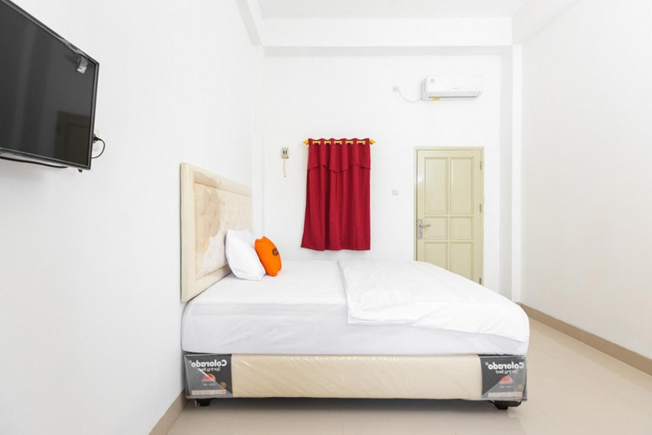 Rumah Indah Eksekutif Home Stay by Reddoorz 2