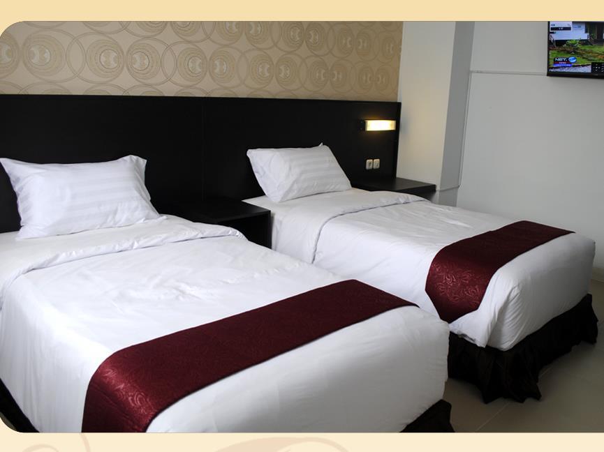 Grand Hotel Sampit 1