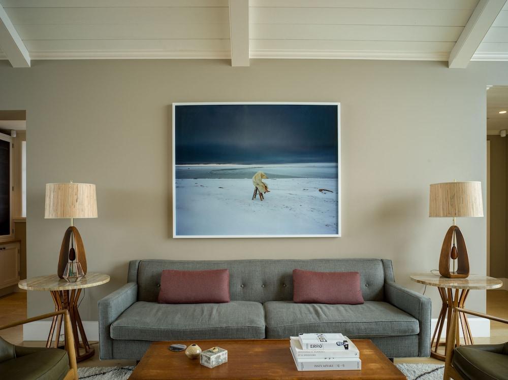 Eleven Deplar Farm 1