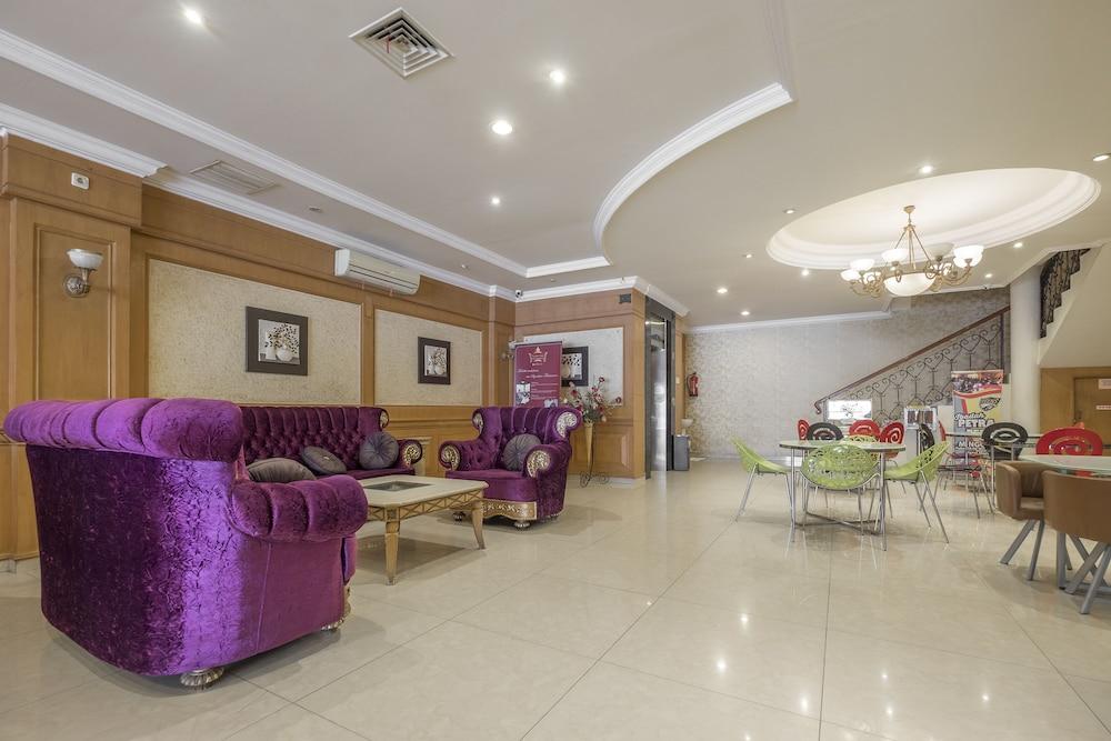 Oyo 640 Hotel Maricaya 1