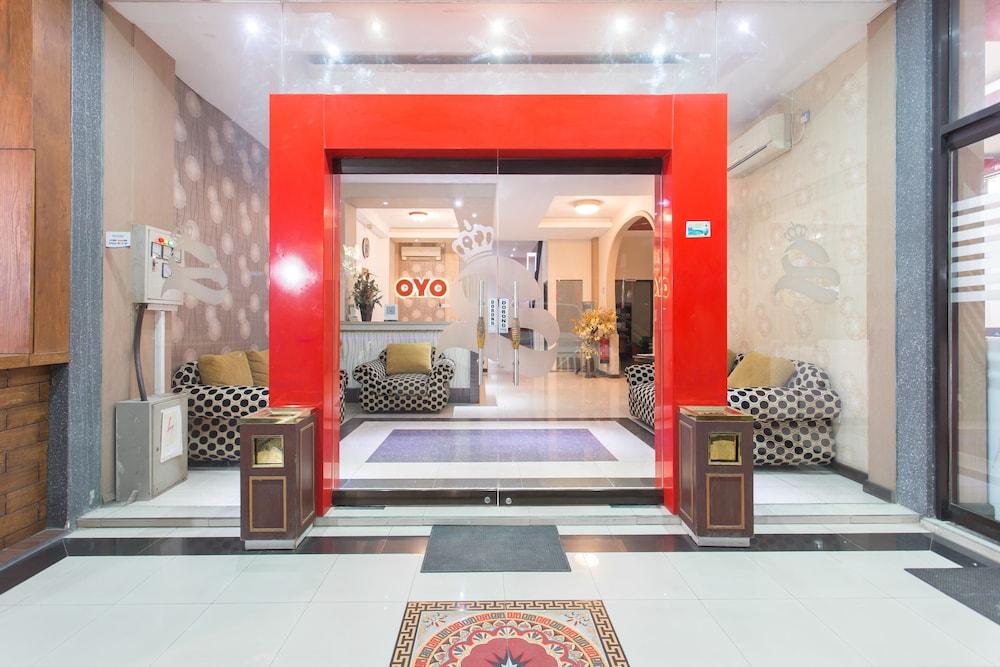 Hotel Sejati by Oyo Rooms 1