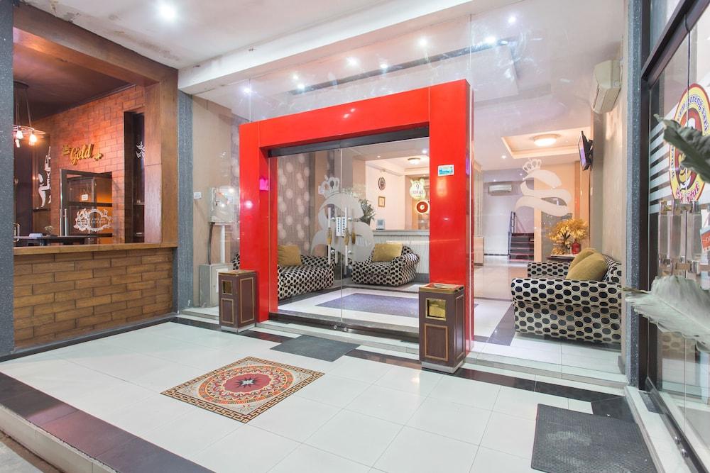 Hotel Sejati by Oyo Rooms 2