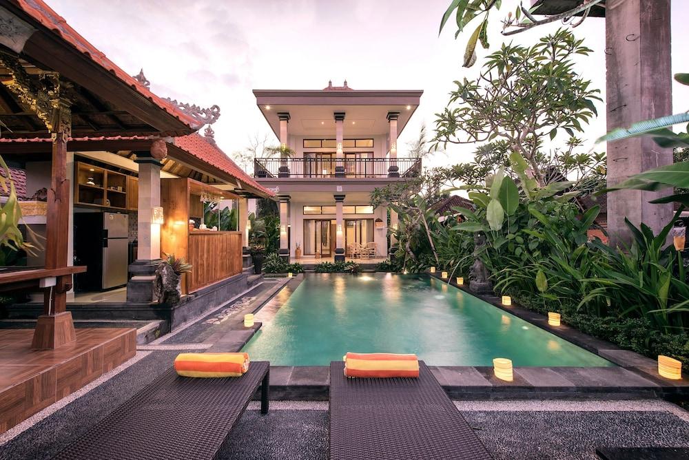 Griya Private Villa
