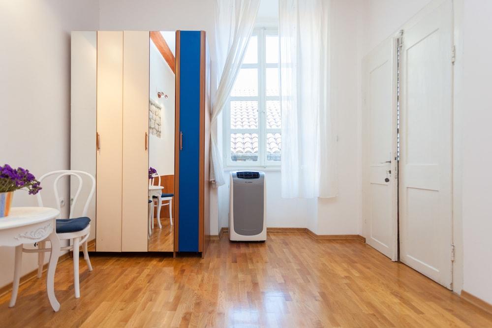 Hedera Estate, Hedera A34 2