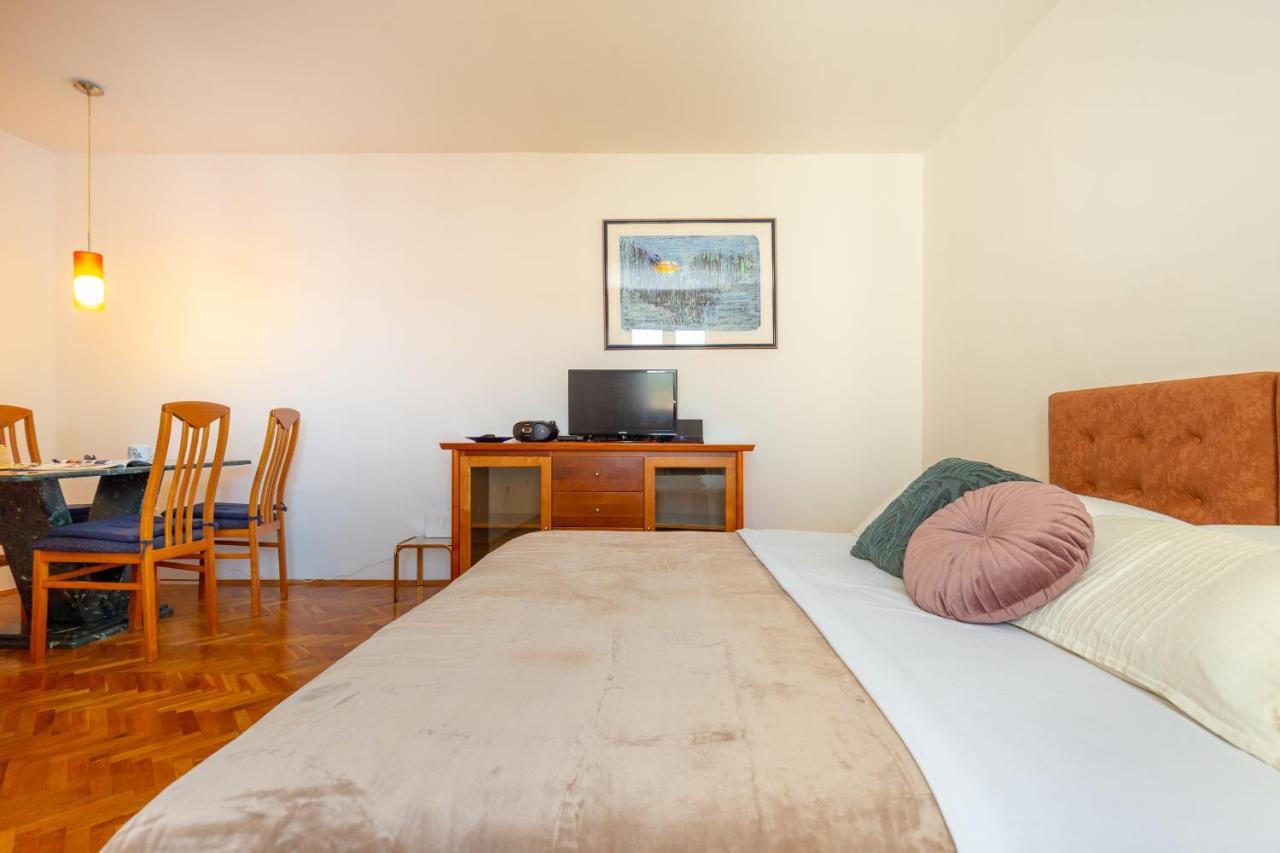 Hedera Estate, Hedera Studio 5 2