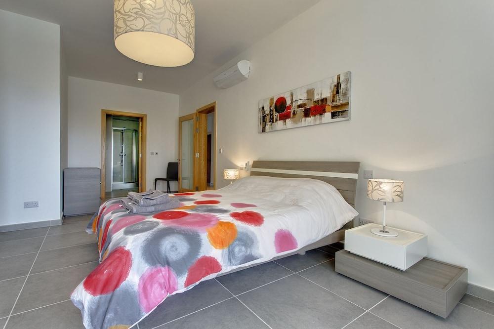 Pure Luxury Apartment with Pool 1