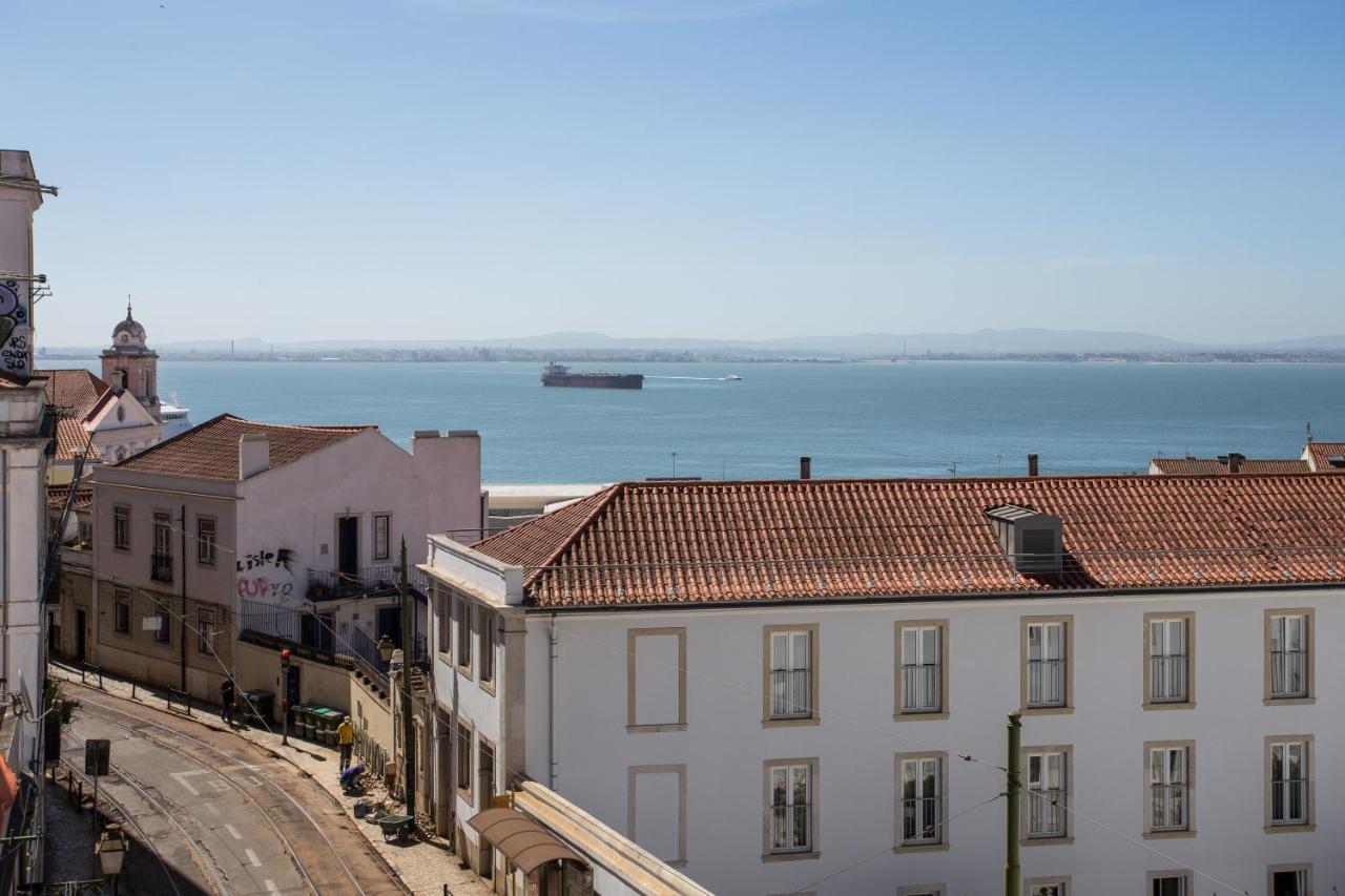 Alfama River View Tailor Made Flat 1
