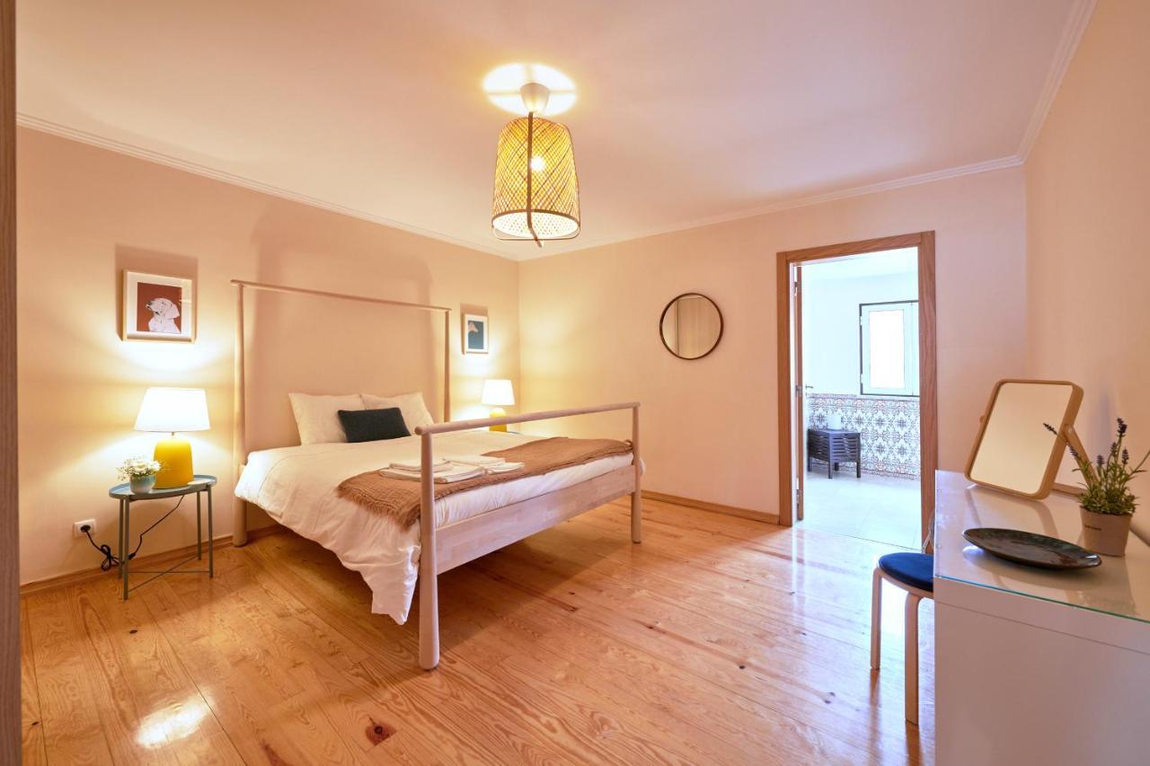 Renovated And Spacious Duplex Apartment with Patio, by Timecooler