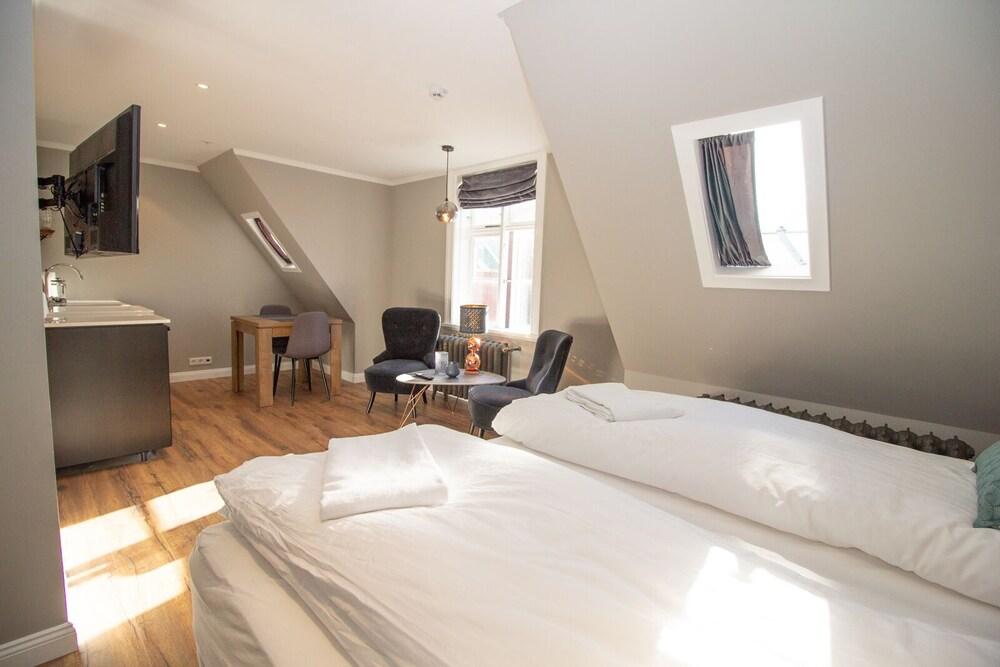 Jonshus Hotel Apartments