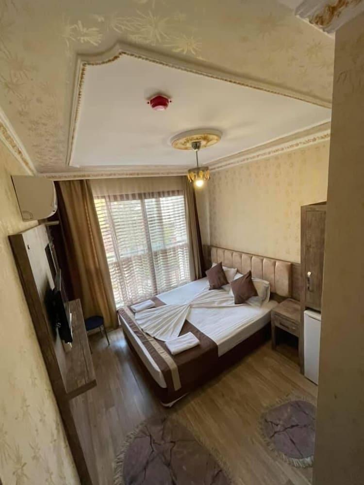 Ozgur Hotel 1