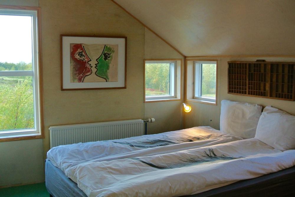 Golden Circle Amazing House And View 2