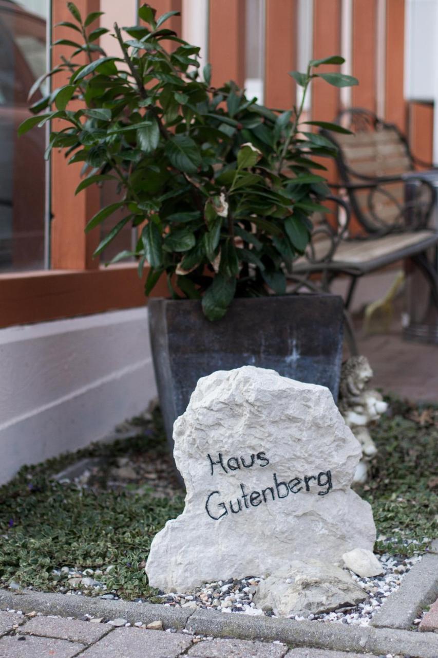 Hotel Garni Haus Zum Gutenberg 1