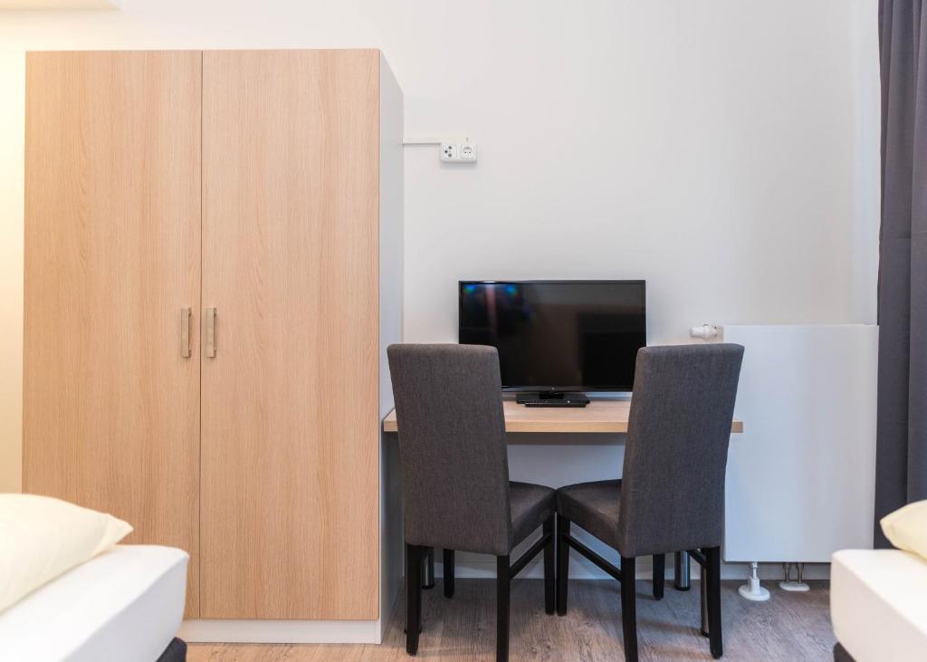 Hotel Staffelseestraße 2