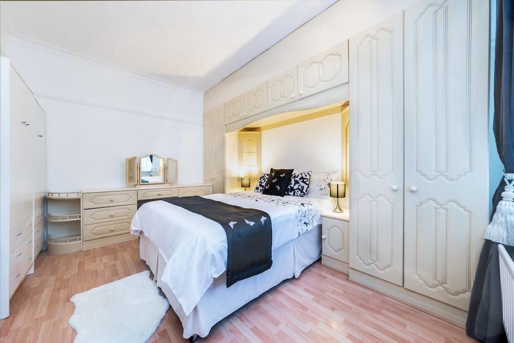 Cosy West End Flat Min From Selfridges & Oxford St 1