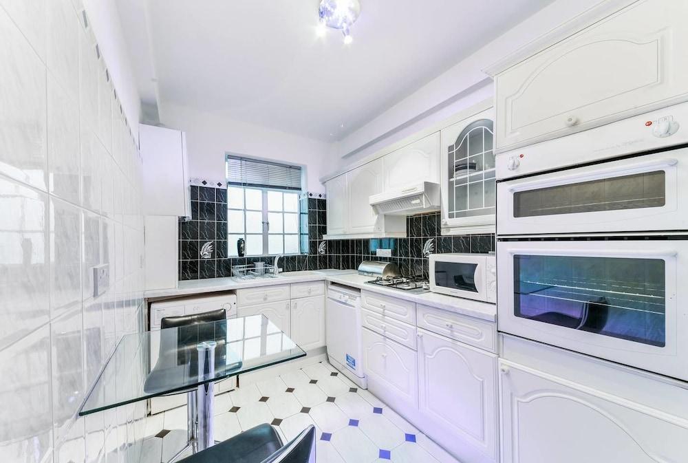 Cosy West End Flat Min From Selfridges & Oxford St 2