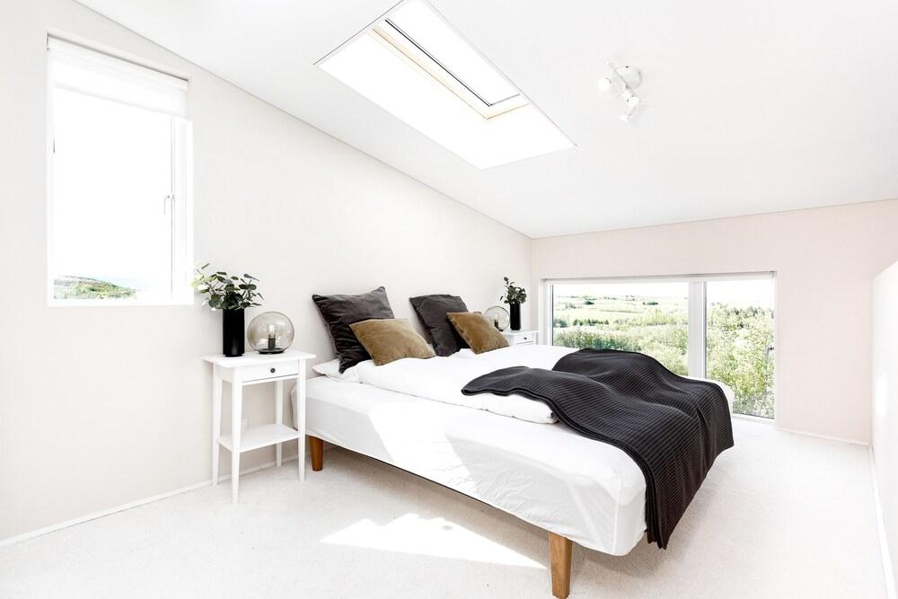 Designers Villa Near Alafoss Waterfall 1