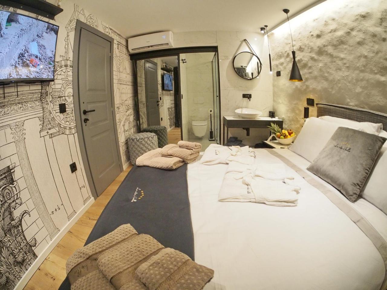 La Vita E Bella III 1