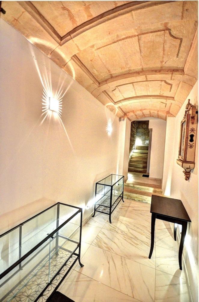 Valletta Strada Stretta Suites 2