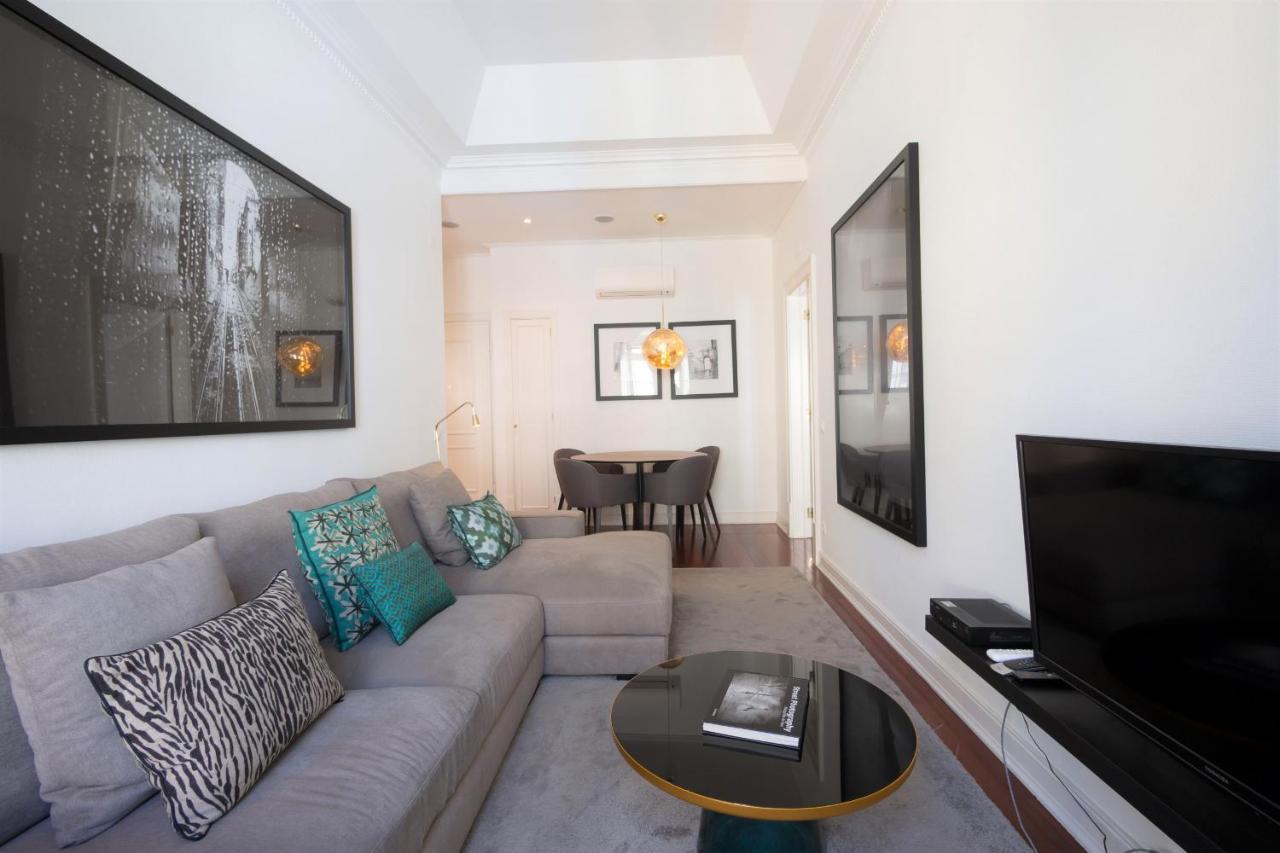 Nomad's Fine Arts in Chiado with Garage 2